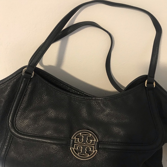 Tory Burch Large Black Handbag with front pocket - Picture 3 of 8